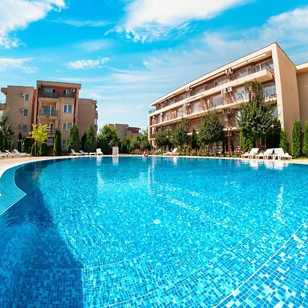 Nessebar Club Апартаменти